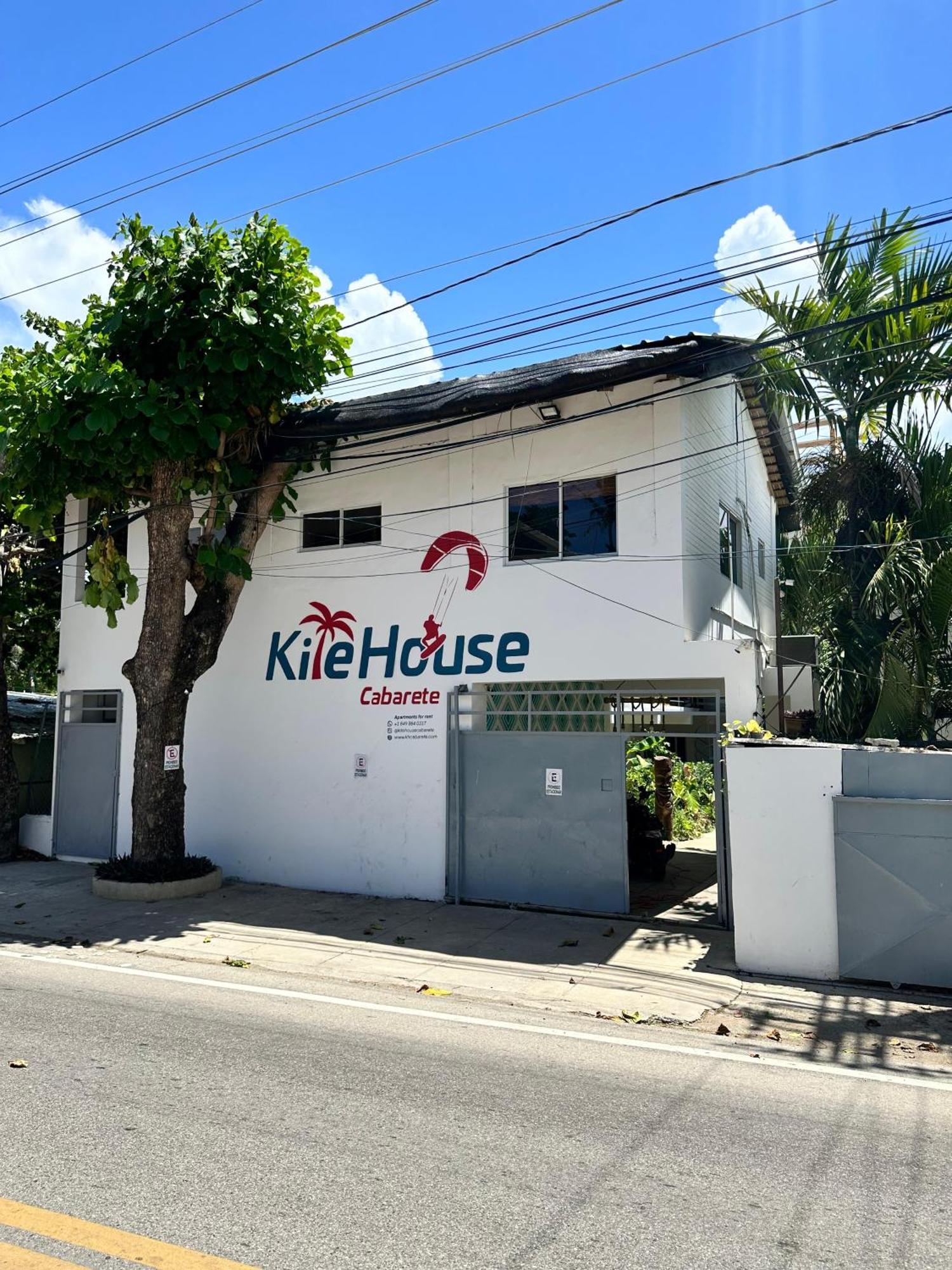 Kite House Cabarete Across Kite Beach Exteriör bild